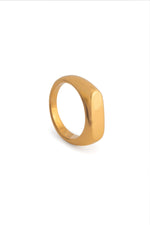 Sundrop Drift Ring in Gold - Lifestyle Shot - Waterproof Ring