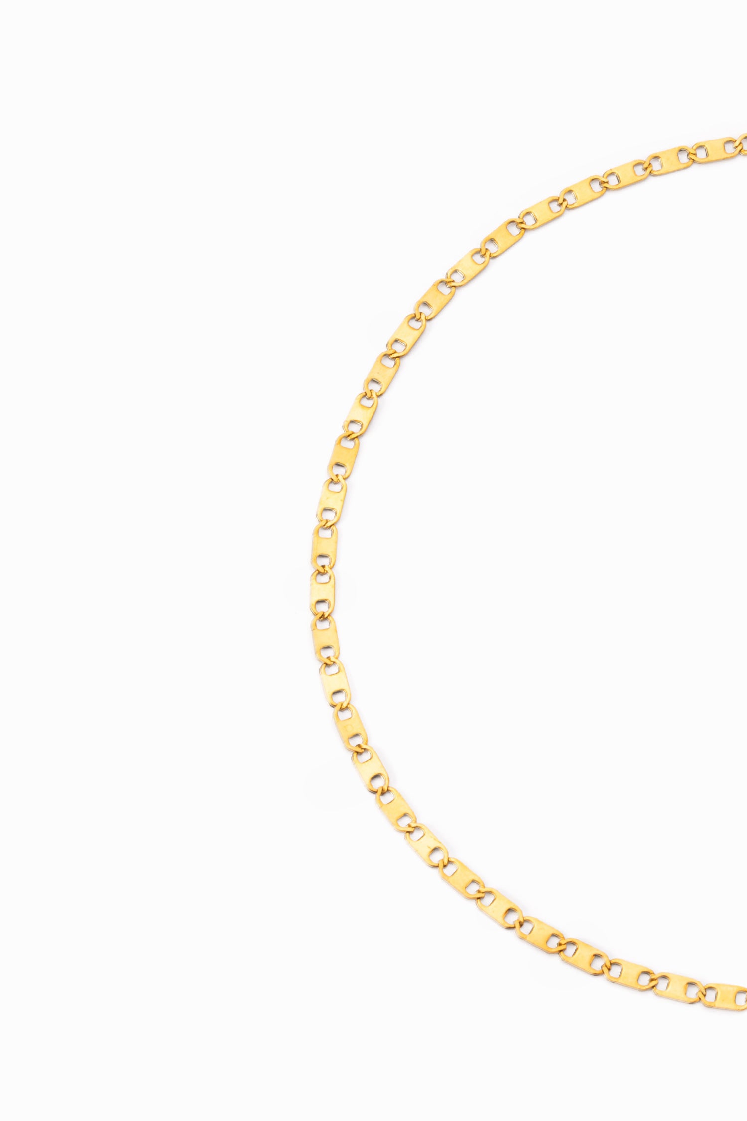 Sundrop Link Chain Necklace in Gold - On Model - Waterproof Necklace