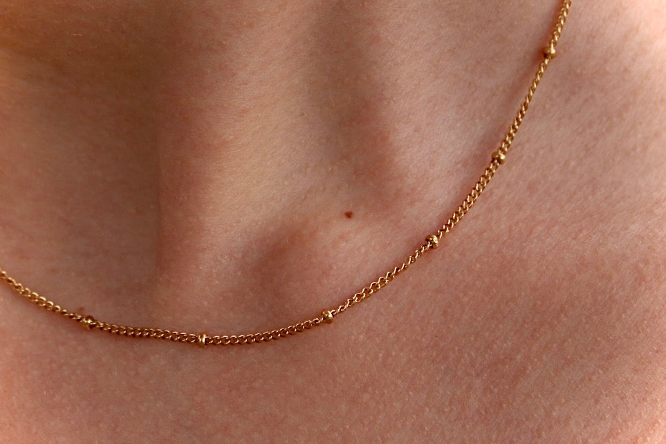 Sundrop Sync Necklace - Styled Look - Waterproof Necklace